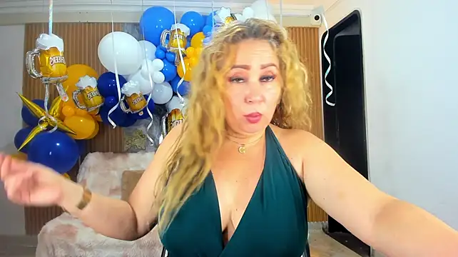 Danna_topless - Get naked with me Danna💖