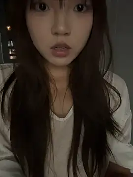 Youbaby-Love - 哥哥用手帮妹妹揉阴蒂
