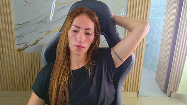 Nyla_sexy - look at my tits 🍒❤️