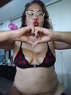 Anniecoopeer - squirt publico