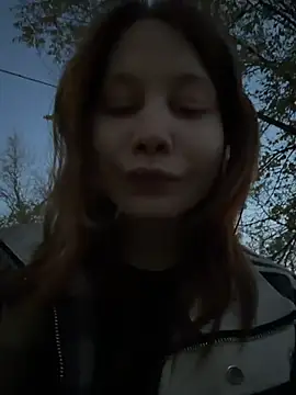 SlavicCandy - flash boobs in the park