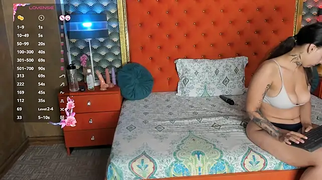 VallerieJones - bounce boobs