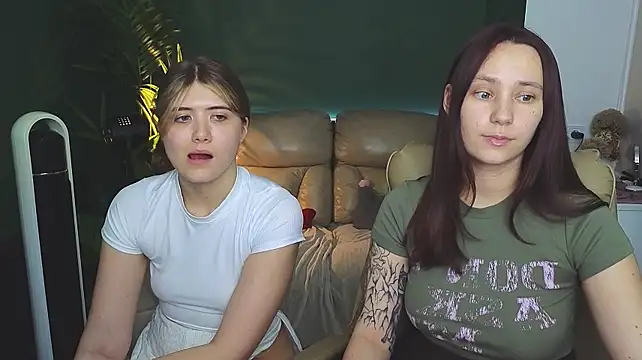 HotCaramellsTV - MASSAGE TITS+ :gift:4LT