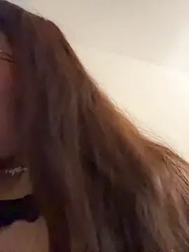 Alice-fire - Oil or cream on my Tits 💧🍒