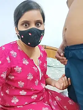 Your___Riya - Pussy flash in public 😘😘😘