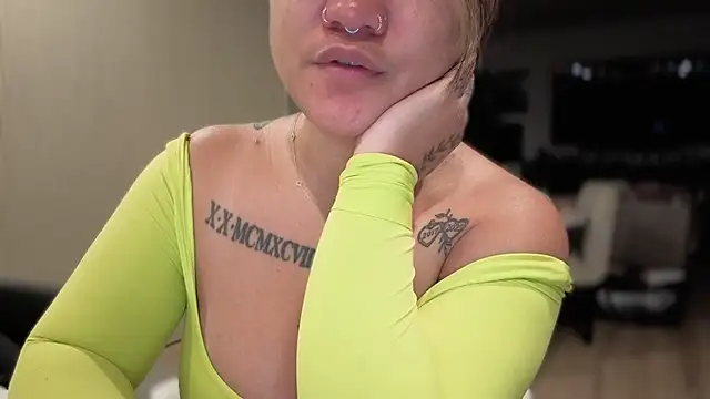 Momgoeswild - SQUUUUUIRT & SHOWER SHOW!