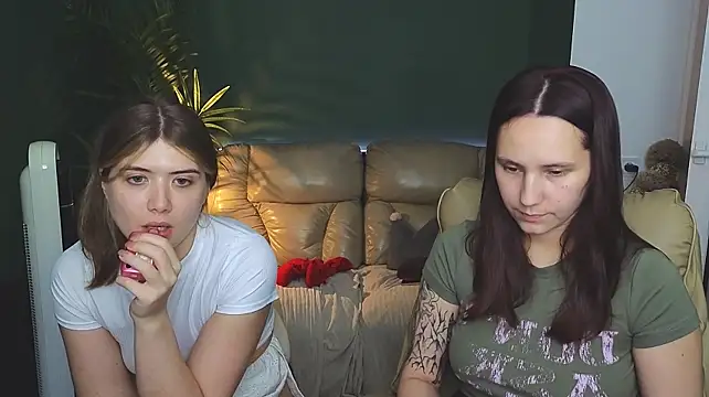HotCaramellsTV - MASSAGE TITS+ :gift:4LT