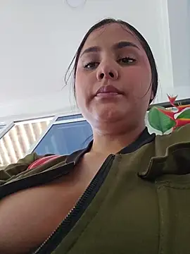 Noa_Harpeer - Open pussy😻 i wanna see