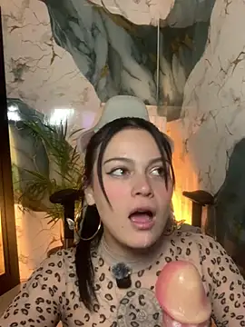 AylinCollins - Showing you my spread-open ass