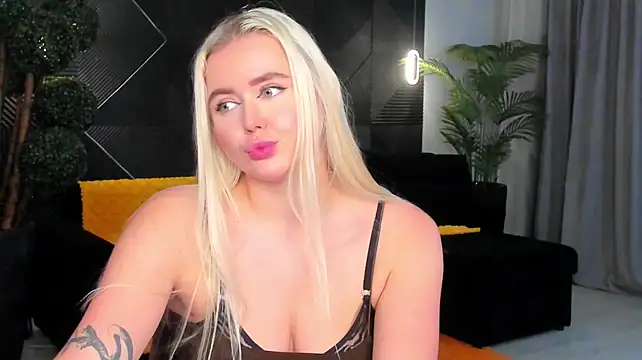 Julia_robertson - ❤️ cum with me 💞