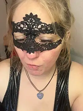 -CurvySecret- - 🍆DIldo Blowjob