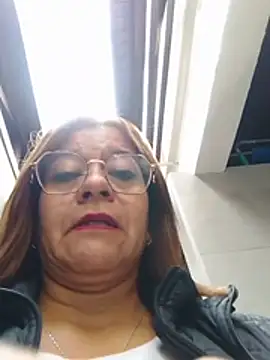 Dalilacaspier - Comenzar a masturbarme bien rico