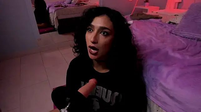 Cleo_Foxx - u have something tha I want suck...