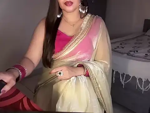 Dikshaindin - show boobs