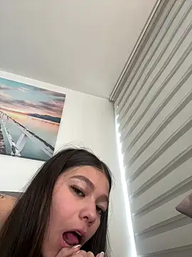 Alyshanon18 - BITE NIPPLES IN🥵