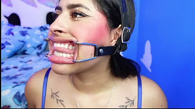 Miss___anya - ruin my make-up with too lots saliva