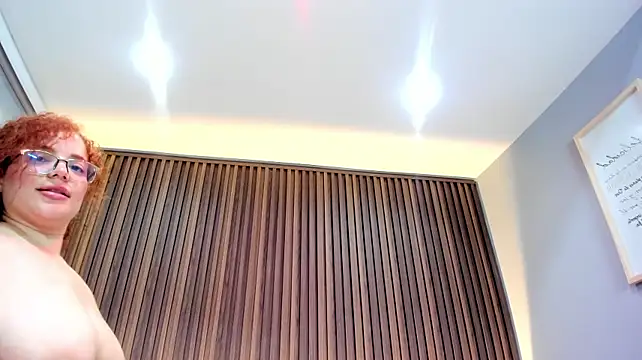 Ebbafernandez_ - Legs Open + Pussy Play 🔥