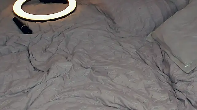 MelinaBeras - show boobs