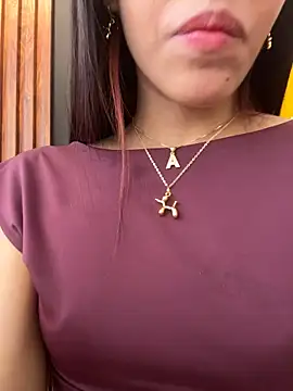 Alejandra_ospina - FUCK PUSSY UNDER TABLE + CREAM💦💦