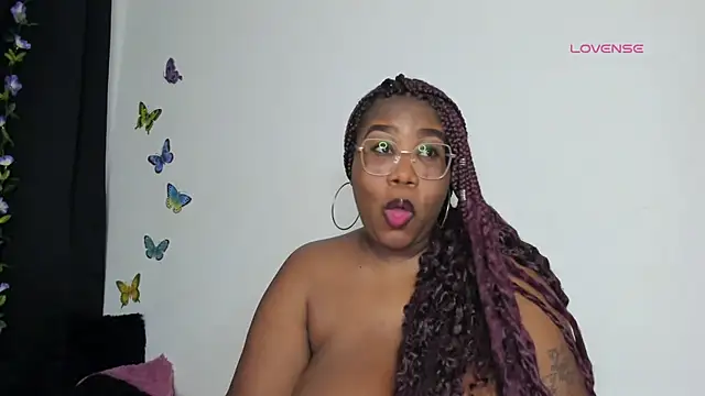 Darnellqueen - OIL IN BIG BOOBS 💦💦