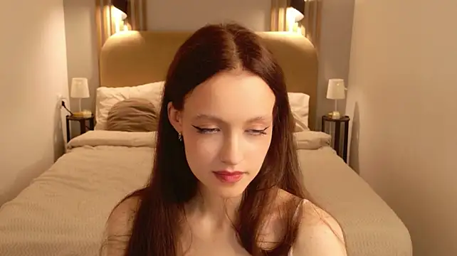 SallyPinkman - shake ass in doggy pose