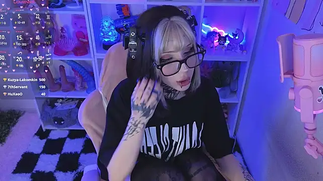 Nana_stolass - double penetration into my holes