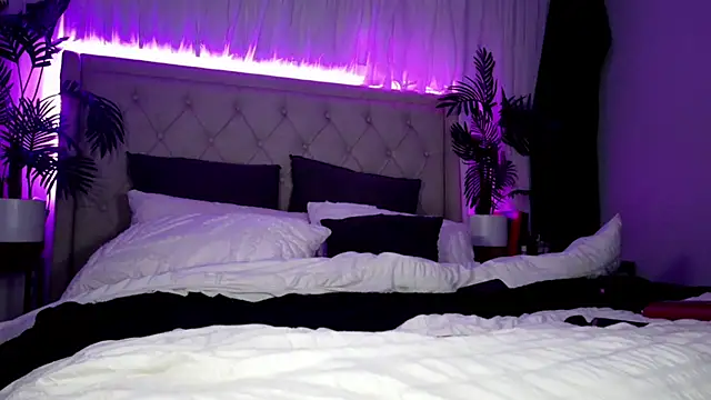 Keelieuncensored - Cum w vibrator 👀