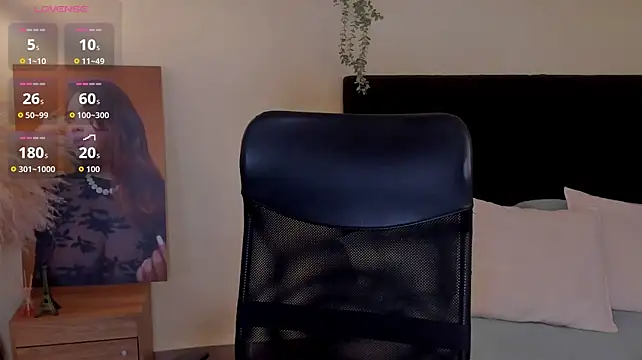 Antonellacooper__ - show boobs+oil and jumping