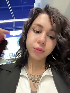 RosieDesire - Open tiny ass w palms slowly&show asshol