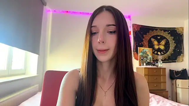 AntoninaErtle - Show my belly