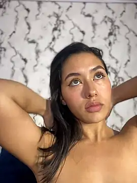 Fiorelaa_ - ponytails