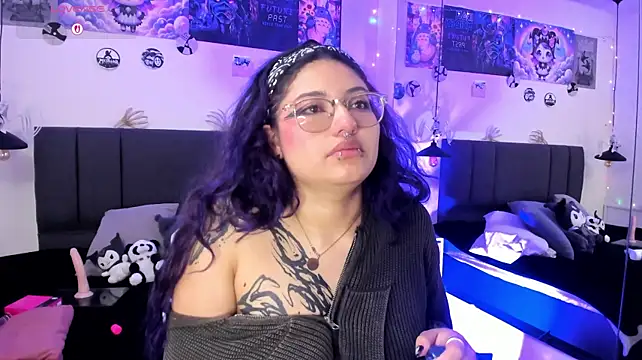 SabrinaV_ - Control toys