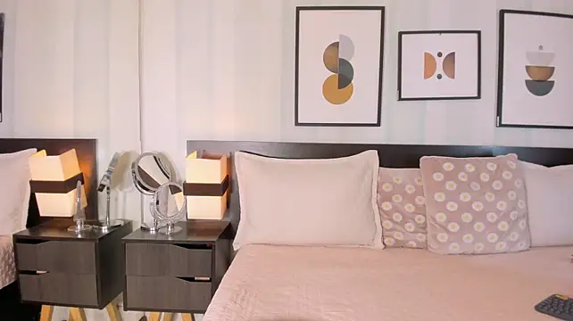 Lexis_Walker - butt bump