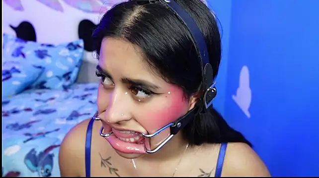 Miss___anya - ruin my make-up with too lots saliva