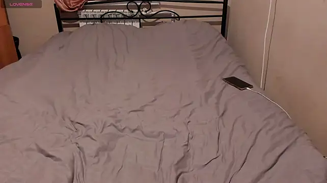 Eva_zero - play with boobs