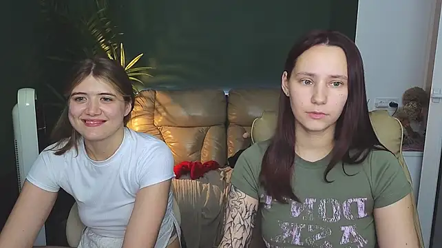 HotCaramellsTV - MASSAGE TITS+ :gift:4LT
