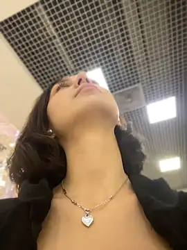 QuitieLia - For good feels in my pussy
