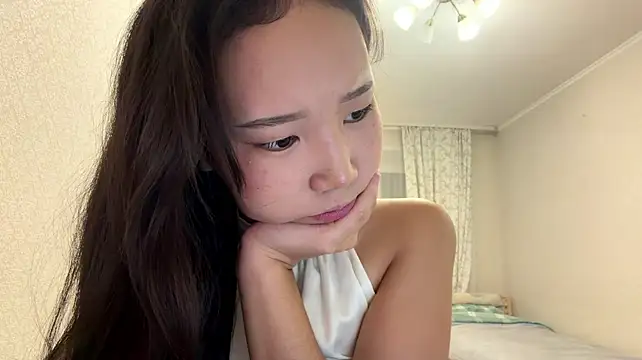 LorenAgemy - play with my hairs