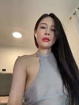 Yiyi_3523 - 无美颜直播，很久不见，会开票