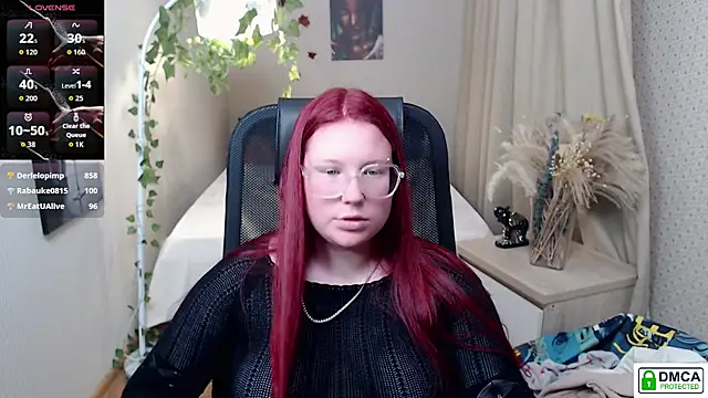 Kuri_u - spread legs