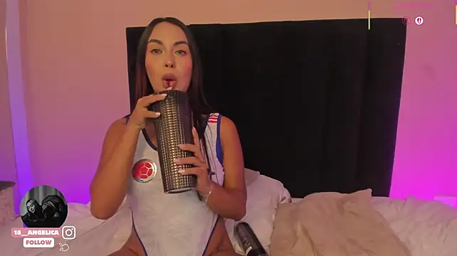 Angelicaa_garcia - Blowjob Both One Dildo 🥵😈