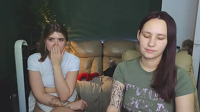 HotCaramellsTV - MASSAGE TITS+ :gift:4LT