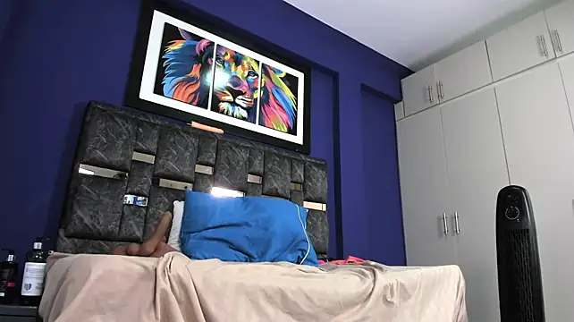 Zoe_curvyy - Spank that fat ass for me