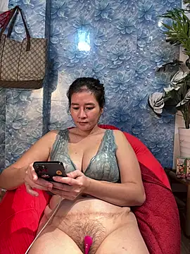 Miuxynh - I earn money to buy land .