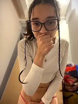 IvyLove7 - STRIP ME IN PUBLIC