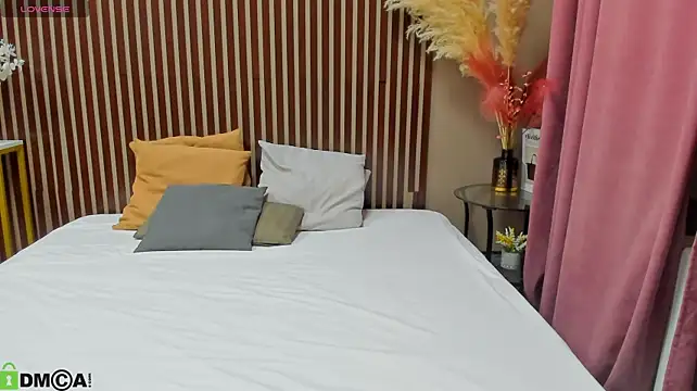 Pautina100 - Spank ass