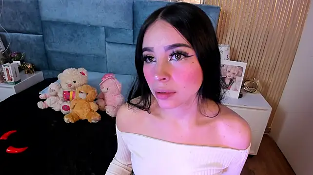 Delphine_doll - show tits
