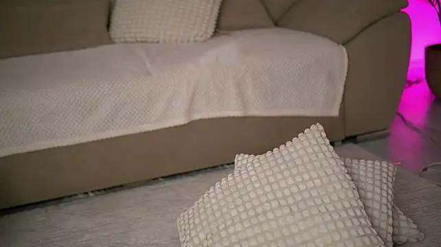 DeborahLowe - Pillow princess wet tease💦🍭