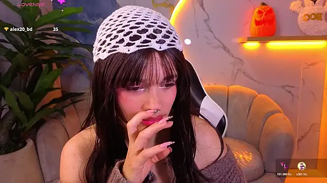 Lily_Tx - saliva in my perfect tits 🤤🤤💦💦