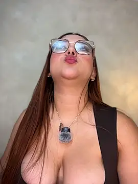 Tiny_Gray - FULL NUDE AND RUB PUSSY